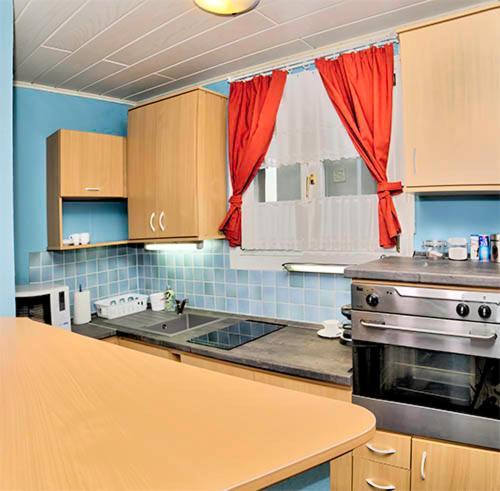 Málnás Macska Apartman Szekszárd Exterior foto