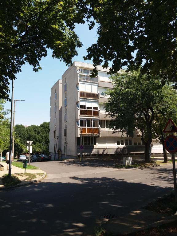 Málnás Macska Apartman Szekszárd Exterior foto