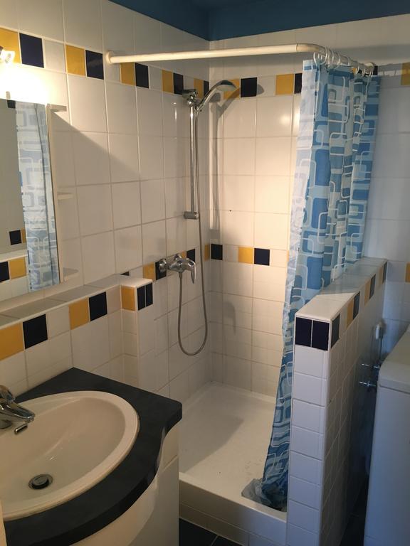 Málnás Macska Apartman Szekszárd Exterior foto